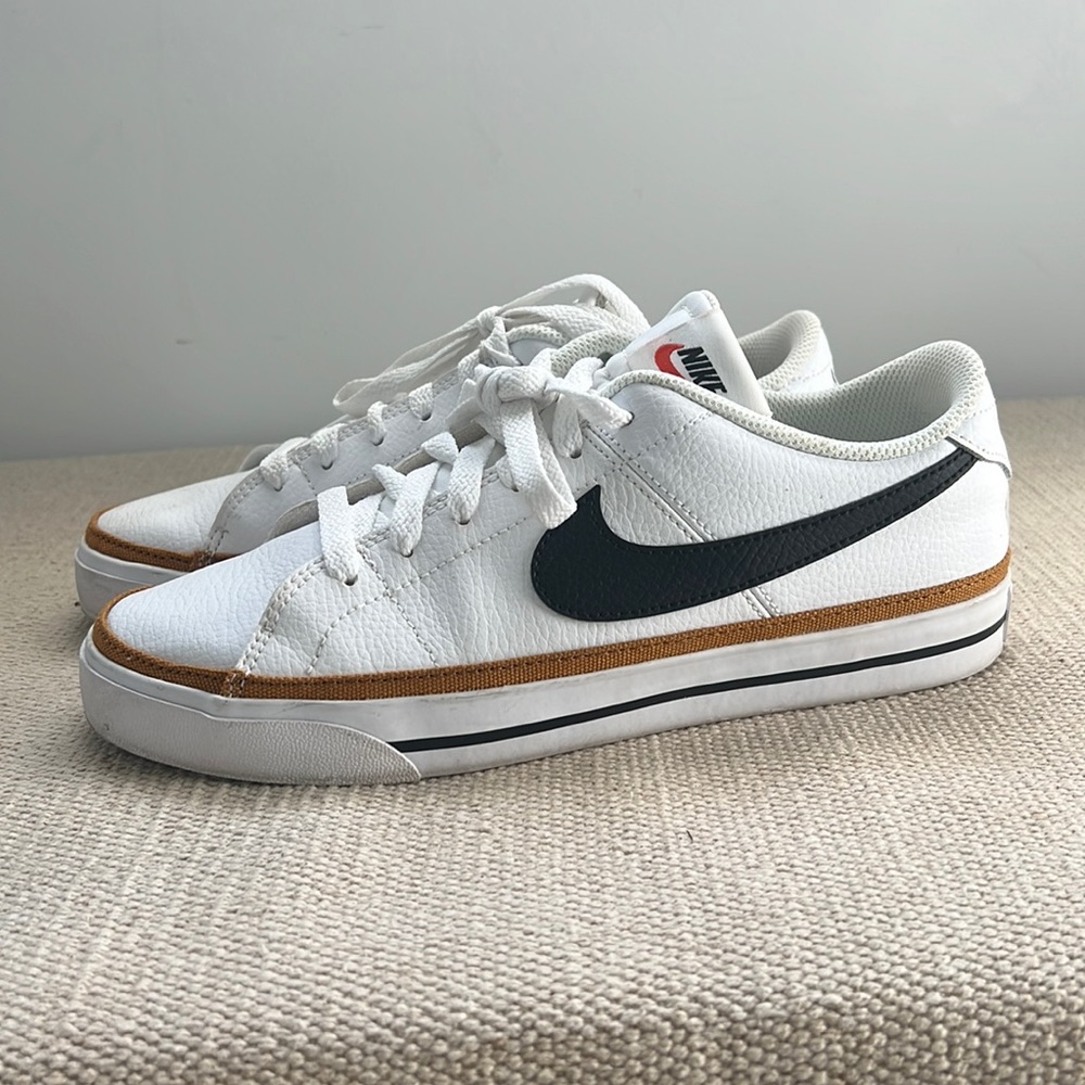 Nike sneakers casual